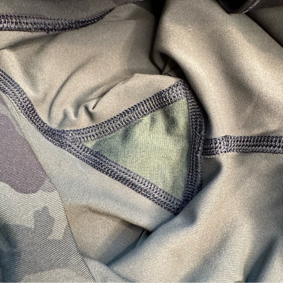 Lululemon Wunder Under High-Rise Tight 25" *Full-On Luxtreme Camo Multi Green 4 - Picture 5 of 7